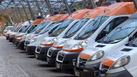 Държавата  купува 400 нови линейки