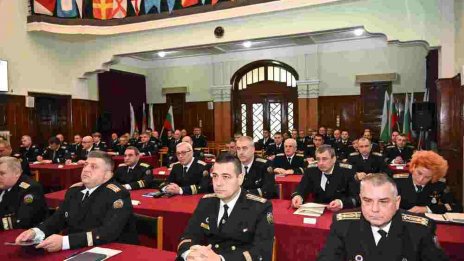 Контраадмирал Кирил Михайлов: Модернизацията на ВМС ще продължи и през 2025 г. 