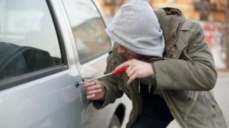 Полицията във Варна спипа четирима автоджамбази
