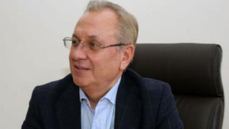 Осветляването на бизнеса на Пеевски е подготовка за смяна на собствеността