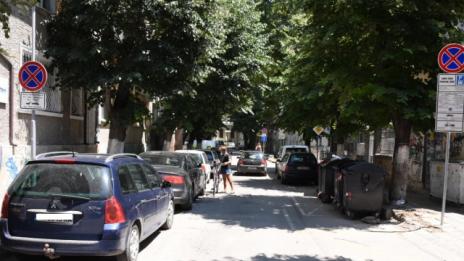 Около 6000 автомобила дневно паркират в „синята зона“