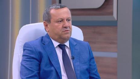 Хората, които ще са с минимална или максимална пенсия, имат интерес парите им да са в частни фондове