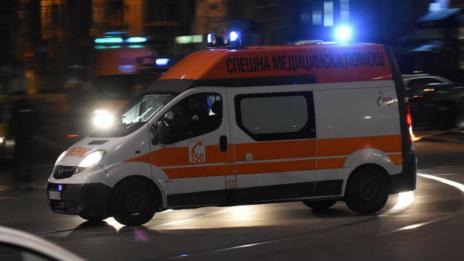 Мъж крещя на лекари, после и на полицаи