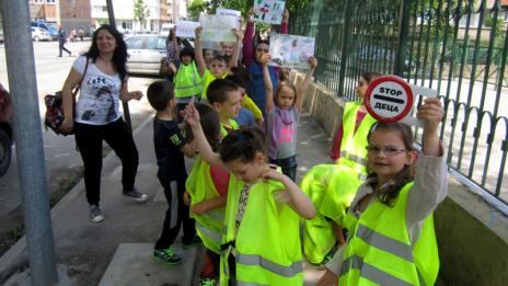 Във Варна стартира акция „Децата тръгват на училище!”