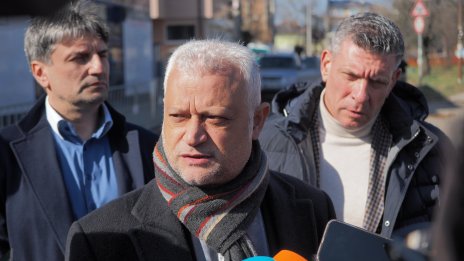 Емил Дечев увери, че няма опасност за страната ни заради атаките в Иран 