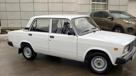 Само на eдва 400 км!? 14-годишна Lada 2107 се продава за 14 бона