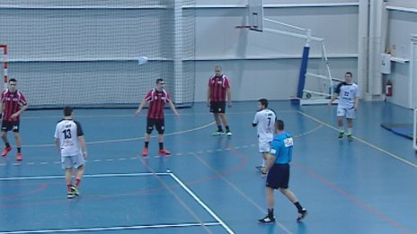 Локомотив победи Спартак в хандбалното дерби на Варна