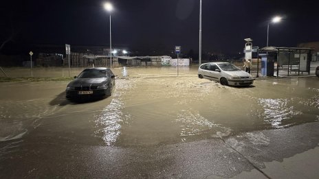 Огромна част от Варна е без вода заради авария