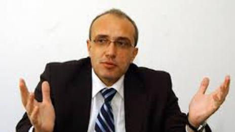 Експерт: Все повече българи носят хладни оръжия