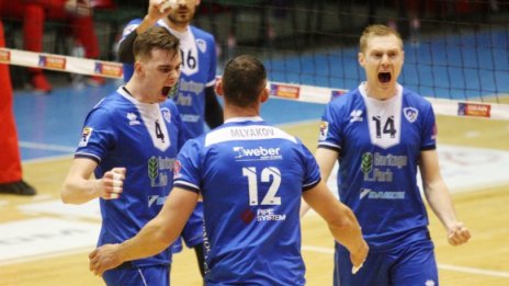 Левски спечели волейболното дерби след драматичен обрат срещу ЦСКА