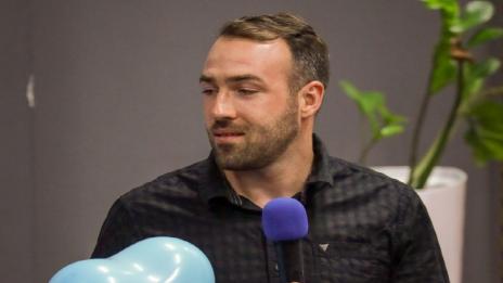 Волейболни и баскетболни емоции край морето: Известни спортисти зарaдваха деца и младежи от цялата страна