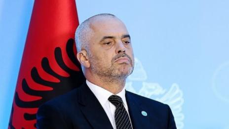 Опозицията в Албания иска Еди Рама да бъде съден заради жертвите от трусовете