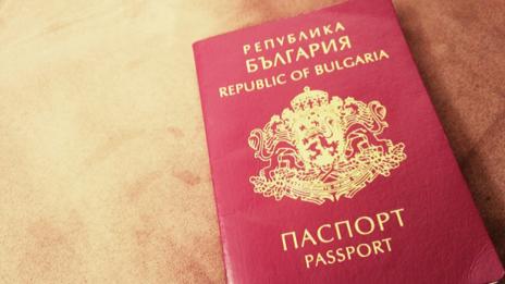 Външно предлага срокът на паспортите да стане 10 години
