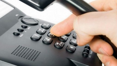 Ужилиха възрастна жена с 4 500 лв.