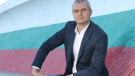 Костадинов изригна: "Възраждане" няма да е златен пръст, а железен юмрук