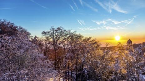 Слънчево, ще духа слаб южен вятър