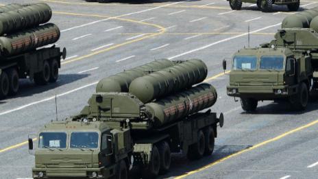 Нов дивизион руски ракети С-400 на бойно дежурство в Крим
