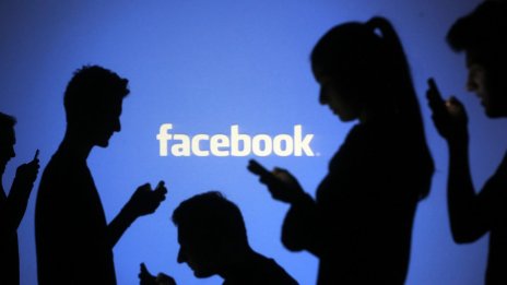 Служител със скандални разкрития. Кошмарите за Facebook едва сега започват