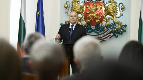 Днес Румен Радев ще депозира оставката си 