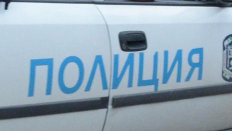 Труп с пистолет до него вдигна полицията в Перник на крак