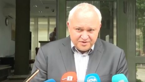 Демерджиев: Прокуратурата да действа бързо за мантинелите, четири дружества печелят над 96% от поръчките