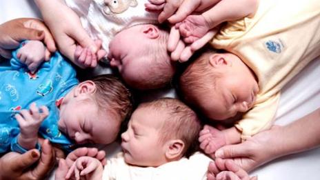 Американка роди четиризнаци и вече има 9 деца