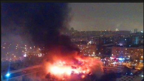 Осем пожарникари загинаха в Москва при опит да потушат пожар в склад