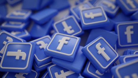 Facebook заплашена от сериозна глоба заради скандала с Cambridge Analytica