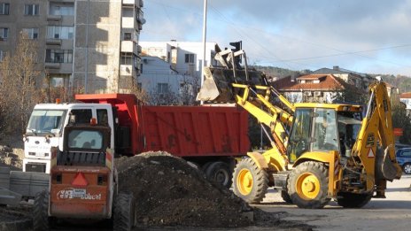 Кметът подписа договор за изграждане на канализация във Виница-север
