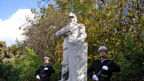 574 години от битката при Варна (СНИМКИ)