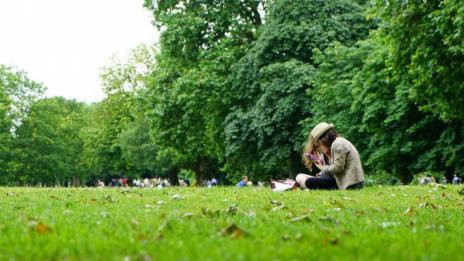 МОН планира ограничаване на училищните екскурзии до 3 дни