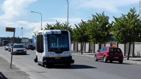 Като от бъдещето: Автобуси без шофьори из Талин 
