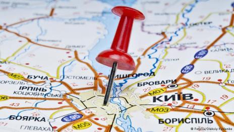 Партията на премиера Яценюк води на вота в Украйна