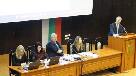 Общинският съвет във Варна заседава днес