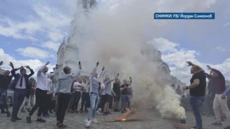 Абитуриентите да празнуват отговорно, апелира МВР