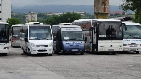 Изкупуват масово автобусните билети за морето