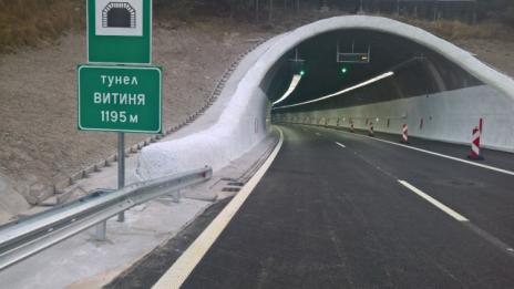 Възстановиха движението в тунел "Витиня"