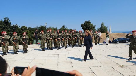 Илияна Йотова: Шипка е символ на саможертва и символ на бъдеще