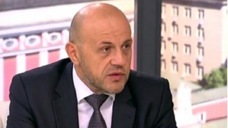 Дончев доволен: Цените на горивата вървят надолу!