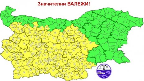 Жълт код за интензивни дъждове в 18 области за петък