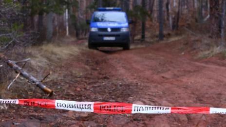 Кървава драма във Врачанско: 19-годишен трепе мъжете на баба си