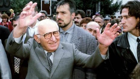16-тата република: Опитът на Тодор Живков за национално предателство!