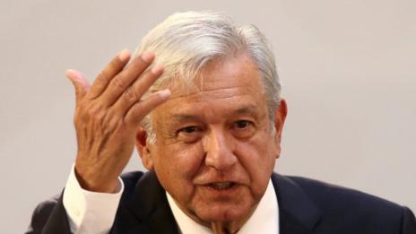 Президентът на Мексико оряза заплатата си с една трета