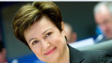Кристлина Георгиева: Няма да се променят заплатите след приемане на еврото