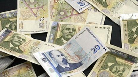 МС отпусна персонални пенсии на 4 деца от Варна