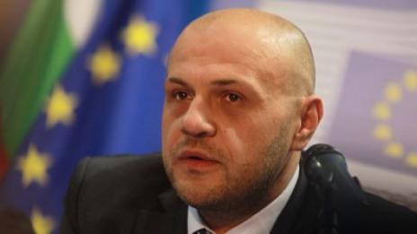 Обществените поръчки минават към финансовото министерство