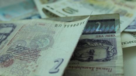 Бонуси за 24 май? Но само за учителите!