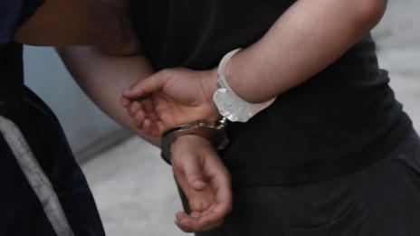 Два часа гардове налагали клошарката наркоманка, пребили я до смърт