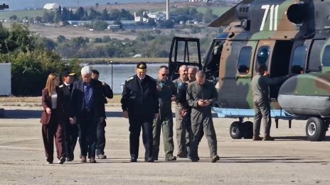 Корабът "Ейбъл&ldquo; е обгорял, пожарът е бил тежък