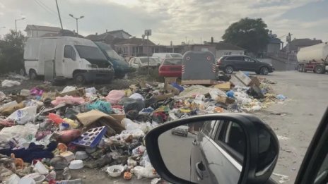 Незаконно сметище изникна край Зеленчуковата борса във Варна